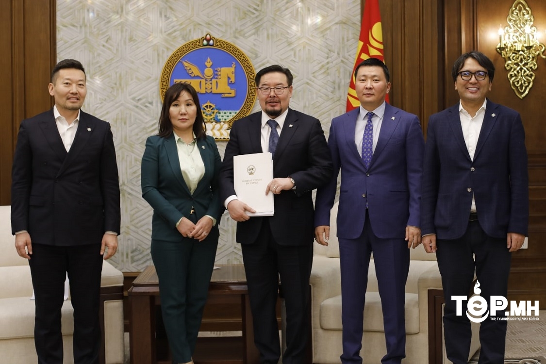 Банк бус санхүүгийн үйл ажиллагаа эрхлэгчдийн тусгай зөвшөөрлийн тоог 60 хувь бууруулах хуулийн төслийг өргөн мэдүүллээ