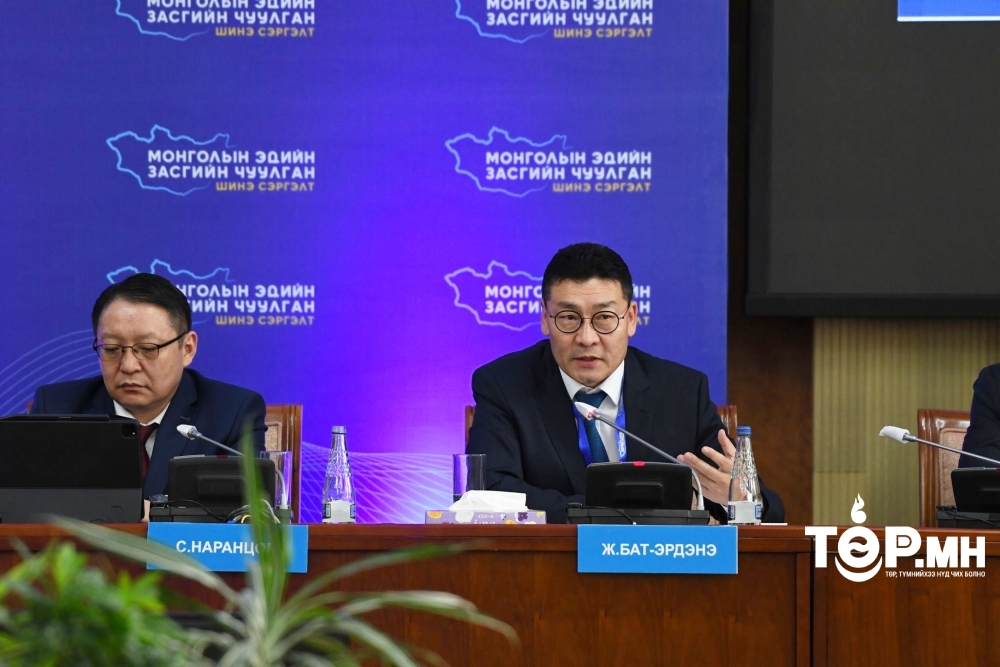 Ж.БАТ-ЭРДЭНЭ: Орон нутгийн долоон нисэх буудлыг олон улсын зэрэглэлд шилжүүлнэ