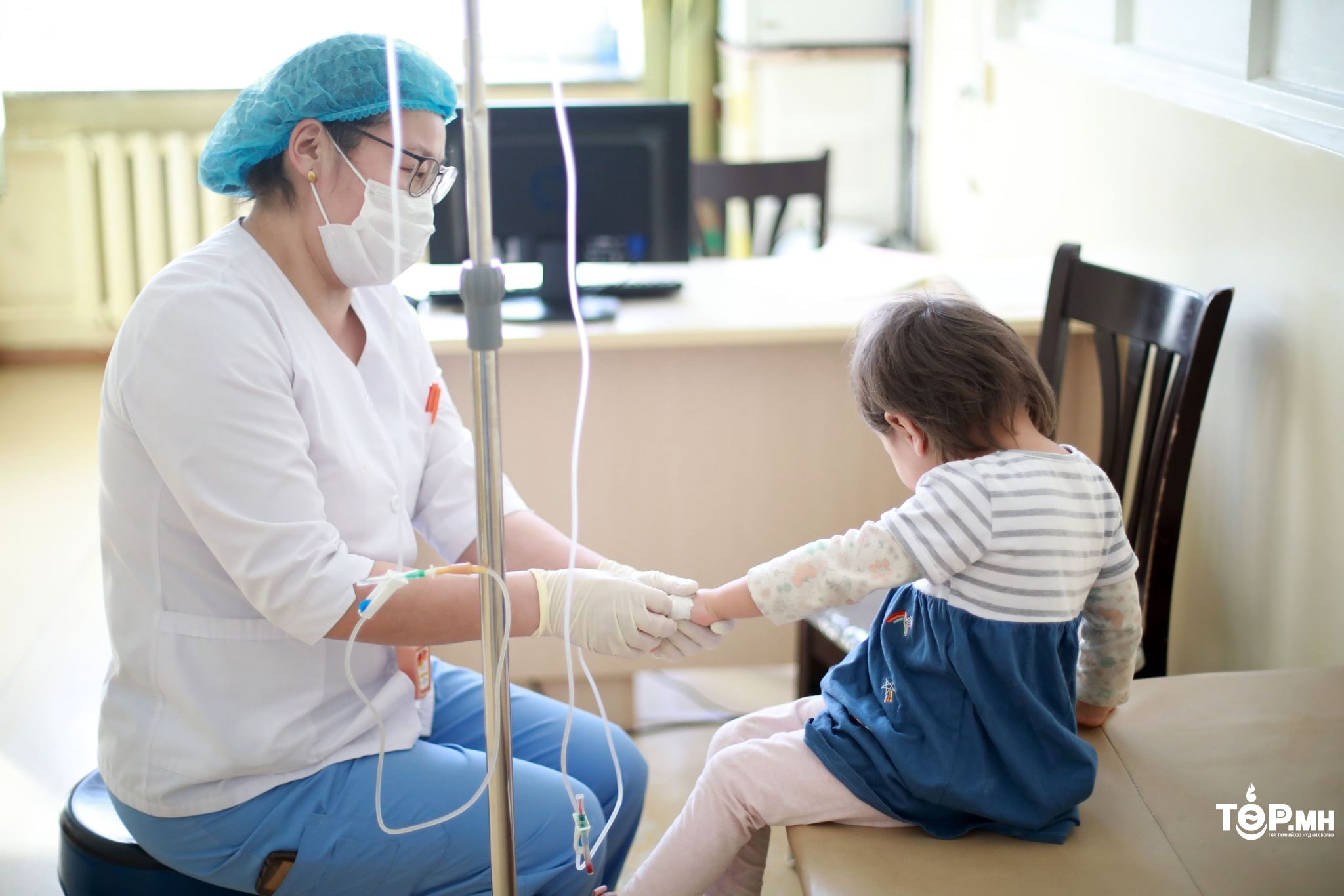 Хүүхдийн кабинет, томуугийн амбулаториудыг уртасгасан цагаар ажиллуулж эхэллээ