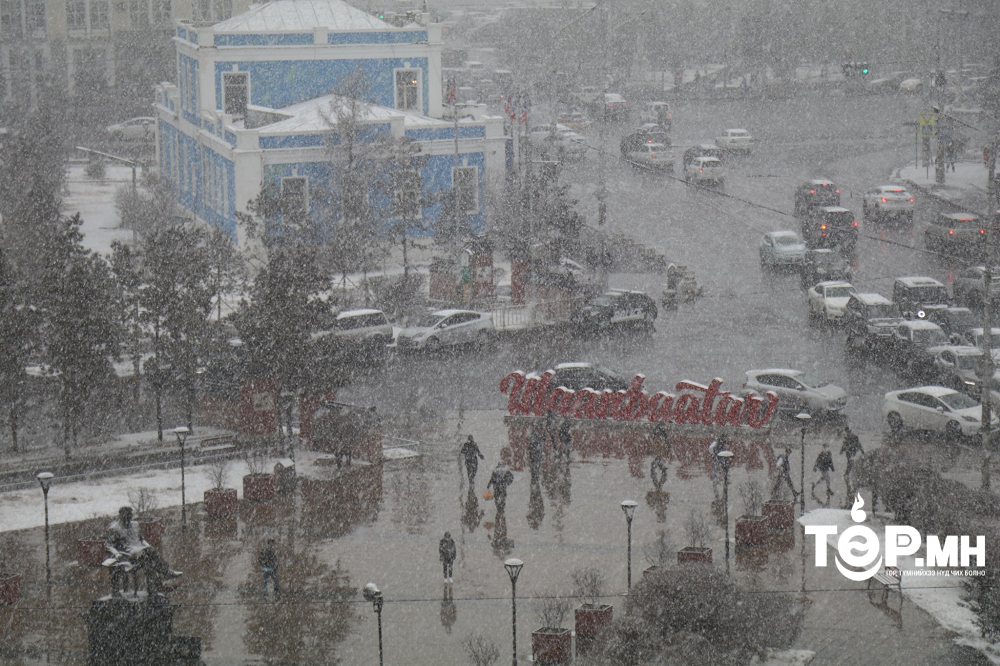 Нойтон цас орж, цасан шуурга шуурч, говь, тал, хээрийн нутгаар хүчтэй салхи, шороон шуурга шуурахыг анхааруулж байна