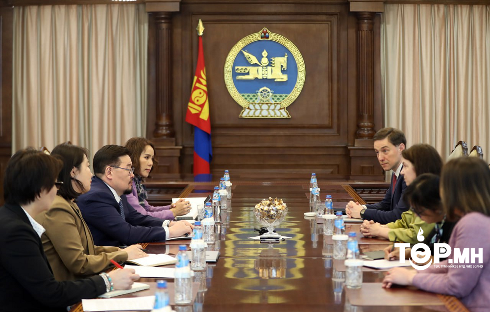 УИХ-ын дарга  НҮБ-ын Хөгжлийн хөтөлбөрийн Монгол Улс дахь Суурин төлөөлөгч Илейн М.Конкиевич тэргүүтэй төлөөлөгчдийг хүлээн авч уулзлаа