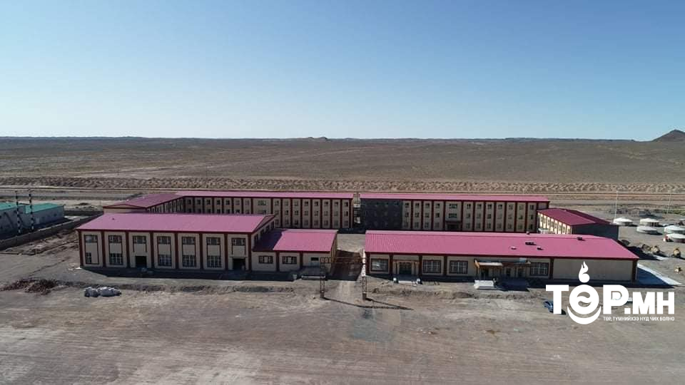 "ТАЙВАН ЗОГСООЛ" хүнд авто машины цогцолбор Гашуун сухайт боомтын сэргэлтийн үүд болно