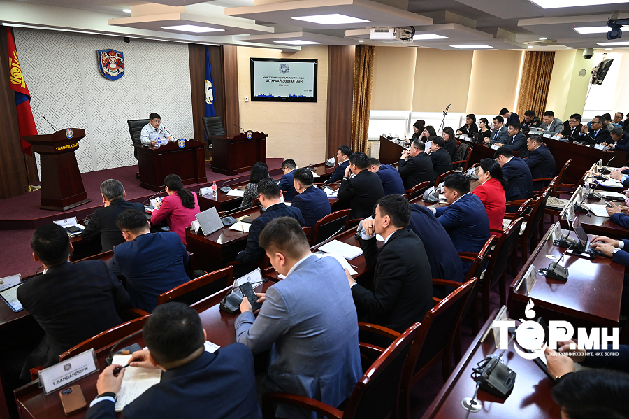 Нийтийн эзэмшлийн зам талбай дахь стандартын зөрчлийг арилгуулж байна