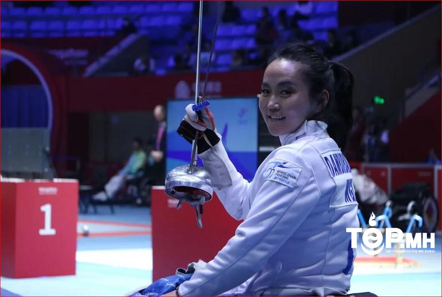 Пара туялзуур сэлэмний Ази тивийн анхны медалийг эх орондоо авчирлаа