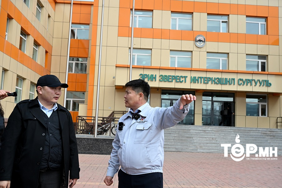 "Эрин эверест интернэшнл" сургуулийг төрийн өмчид авах асуудлаар уулзалт хийлээ