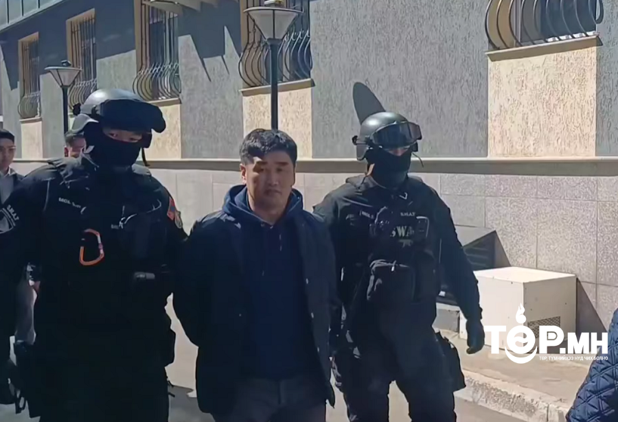 "Алтайн хүдэр” компанийн гүйцэтгэх захирал Х.Бат-Эрдэнээс тайлбар мэдүүлэг авахаар ЭЦА-ынхан саатуулсан байна