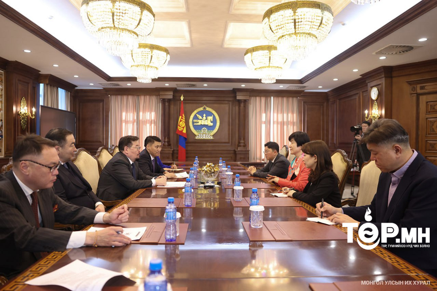 УИХ-ын дарга Г.Занданшатар БНСУ-ын Үндэсний Ассамблейн дэд дарга Ким Ён Жү-г хүлээн авч уулзлаа