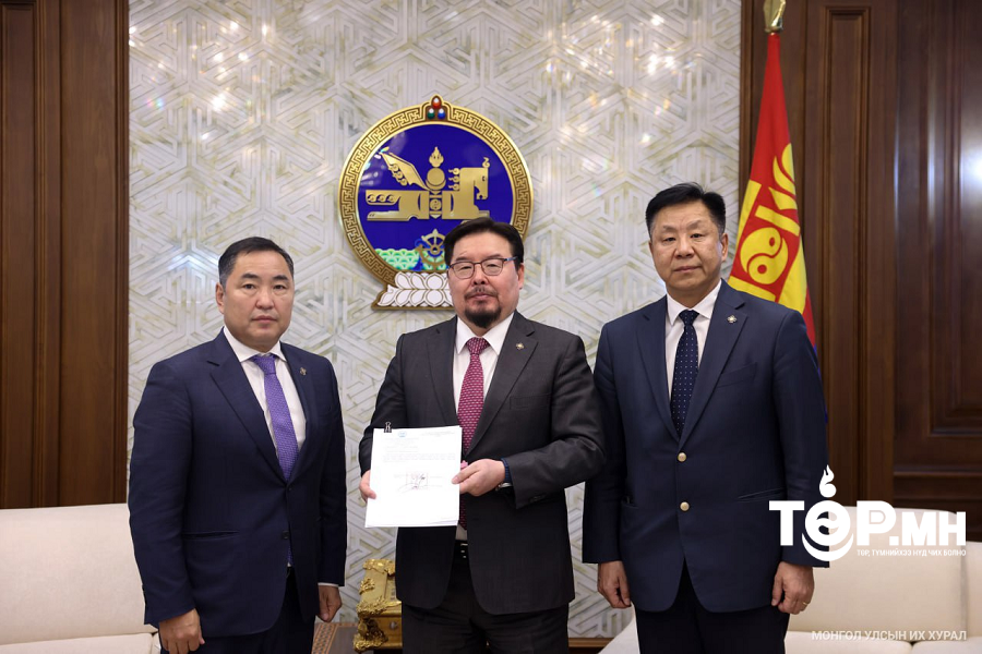 Ашигт малтмалын тухай хуульд нэмэлт, өөрчлөлт оруулах тухай хуулийн төслийг өргөн мэдүүлэв