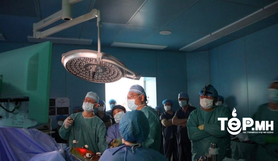 Хоёрдугаар эмнэлэг элэг шилжүүлэн суулгах анхны мэс заслыг амжилттай хийлээ