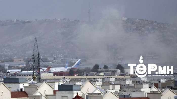 Кабул хотын нисэх онгоцны буудал руу пуужин харважээ