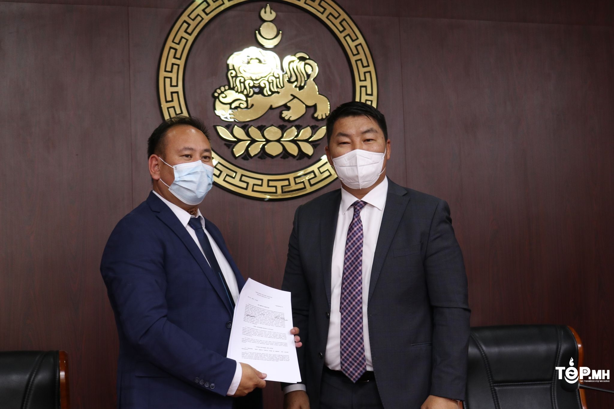 БЗД-ийн Засаг дарга Н.Баярмөнх сургууль цэцэрлэгтэй  “Хариуцлагын гэрээ” байгууллаа