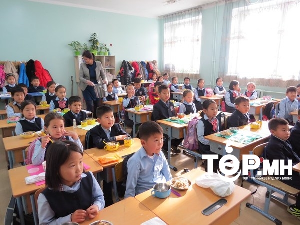 Сурагчдын үдийн хоолны зардлын нормативыг нэмлээ