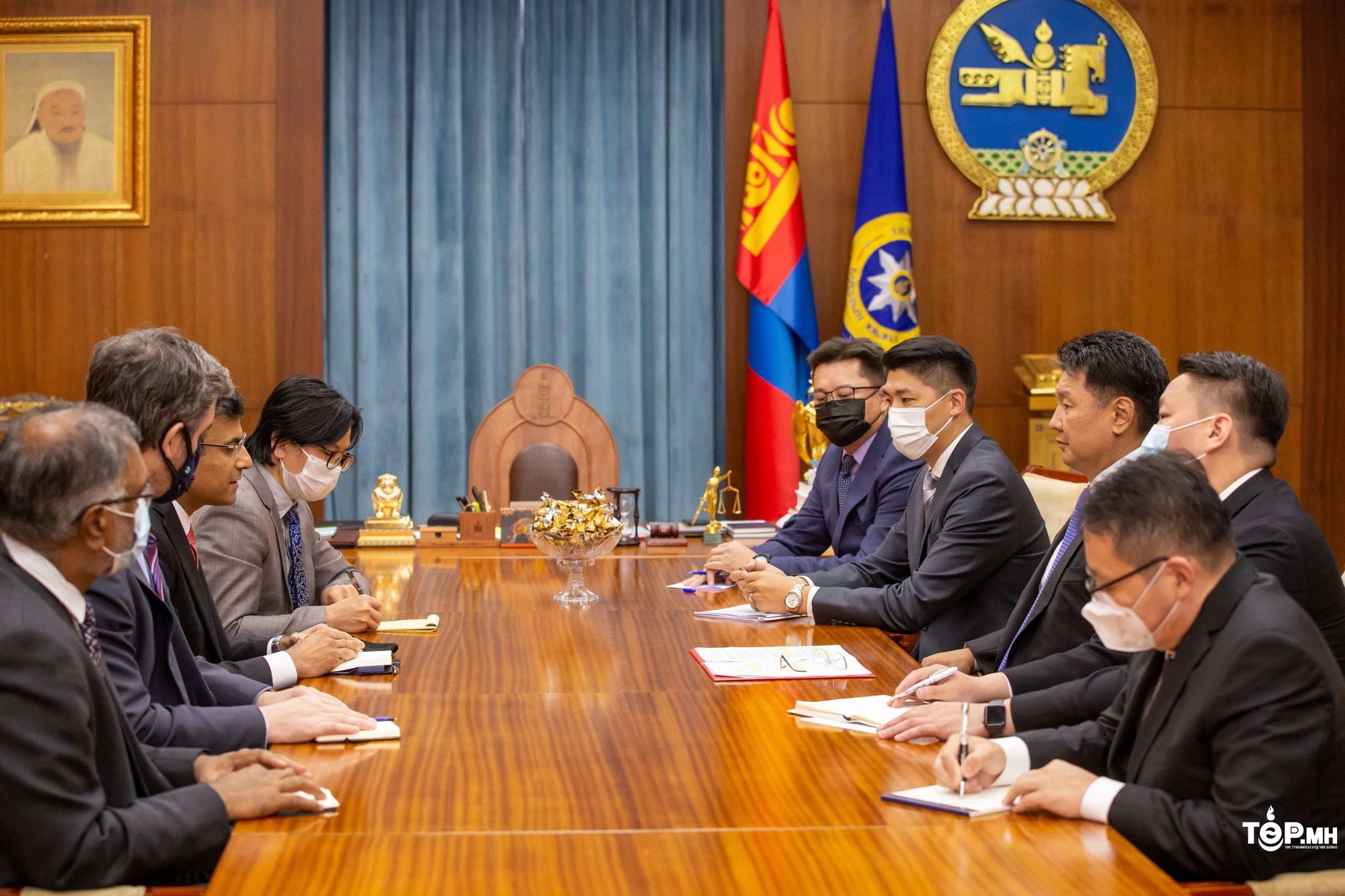 Монгол Улсын Ерөнхийлөгч У.Хүрэлсүхэд Азийн хөгжлийн банкны төлөөлөгчид бараалхав