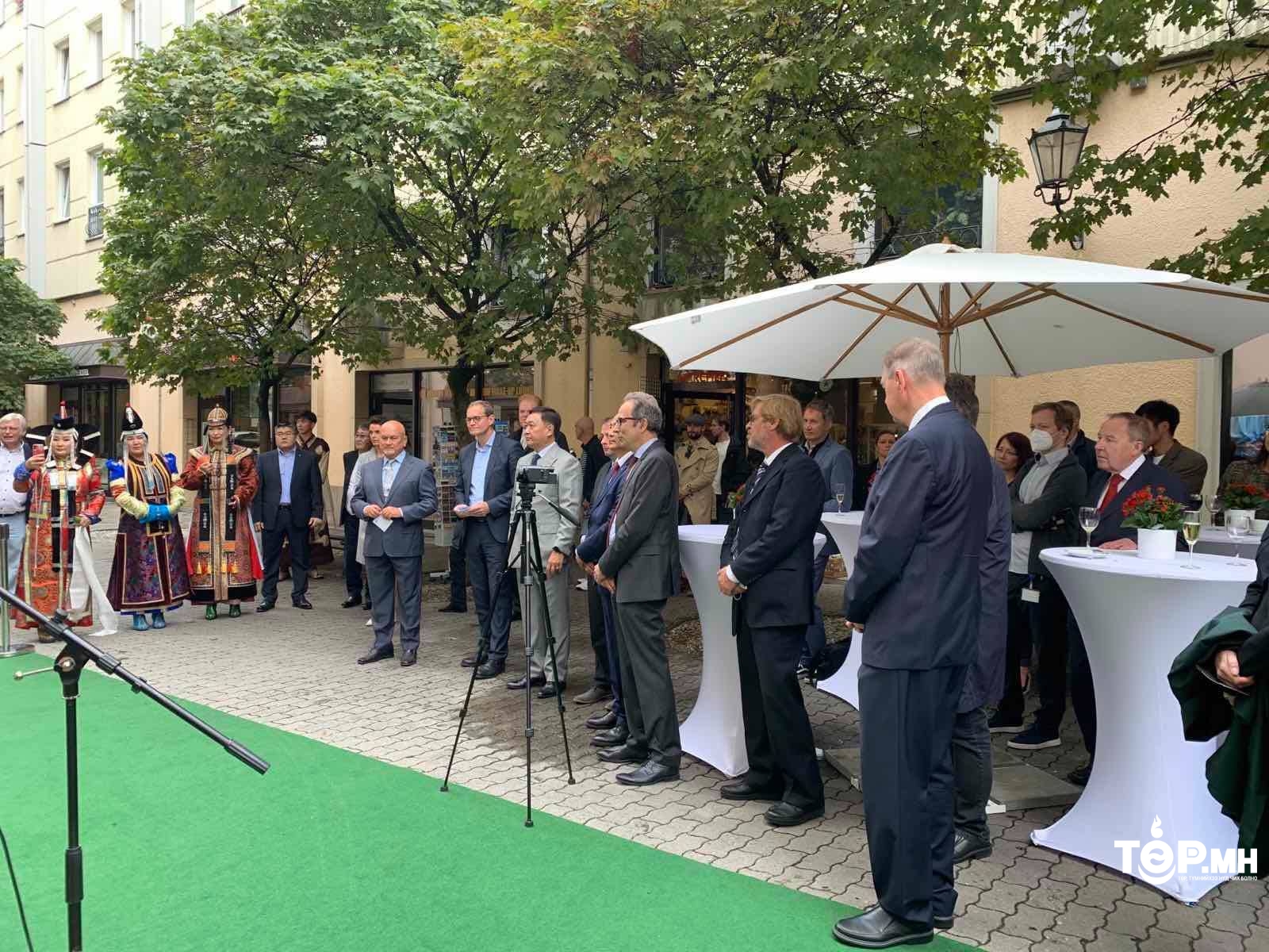 Берлин хотод “Монголын мэдээлэл, худалдааг дэмжих төв” нээгдлээ