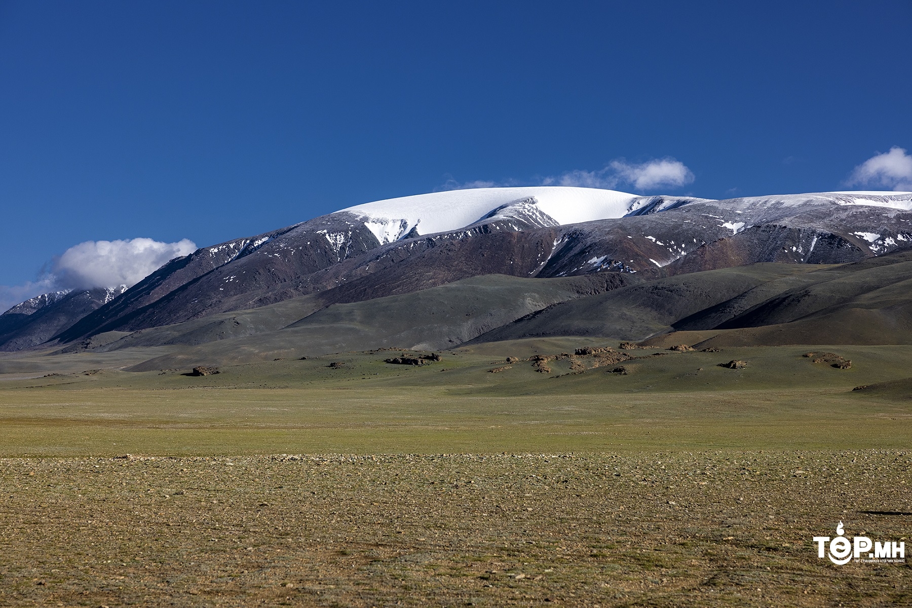 Мөнх цаст Сутай хайрхан уулын тэнгэрийг тайх төрийн тахилга боллоо