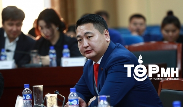 С.Мөнхчулуун БАРАХ УУ?