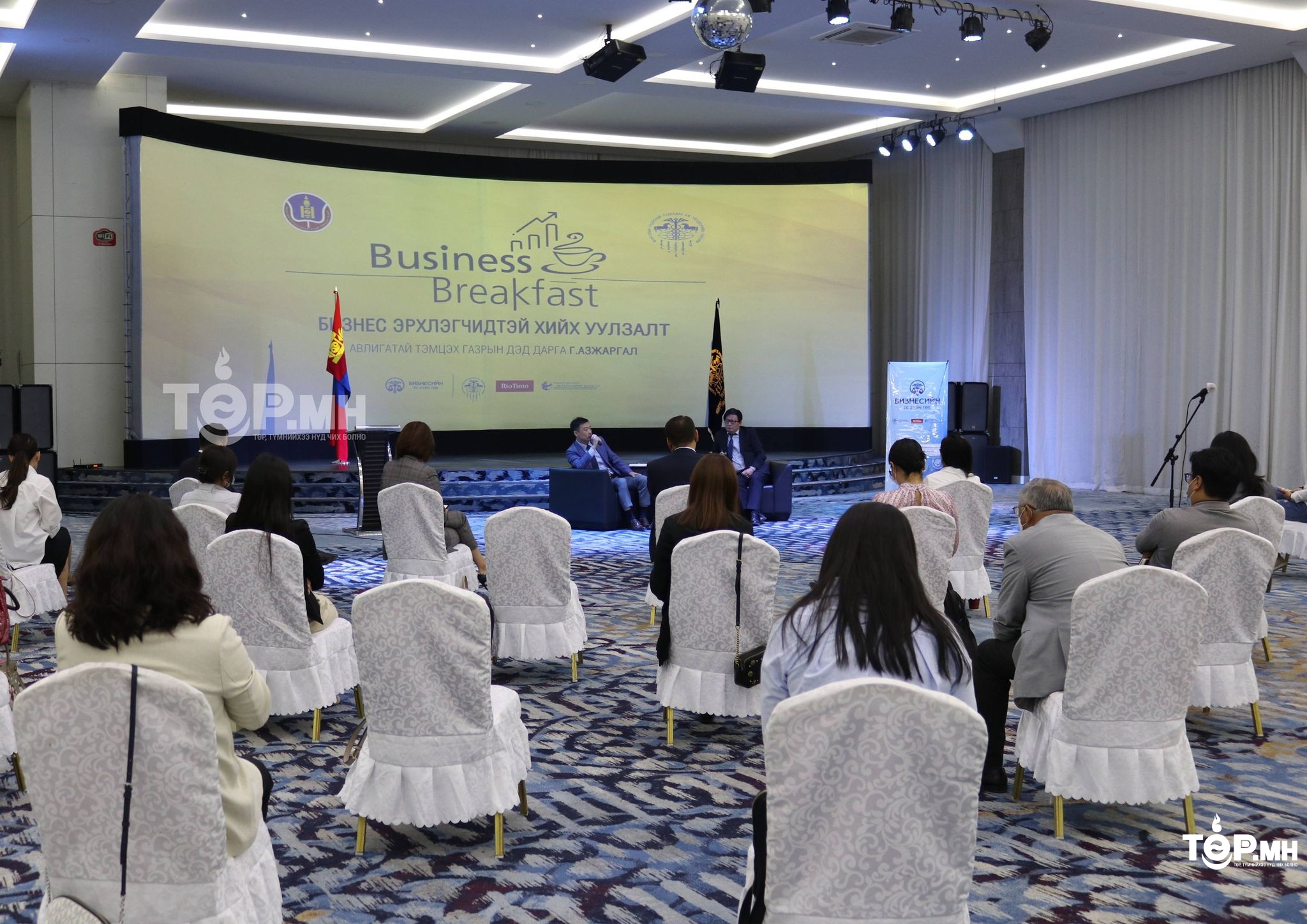 Бизнесийнхэн  АВЛИГЫГ бууруулахад ТӨРТЭЙ хамтран ажиллана