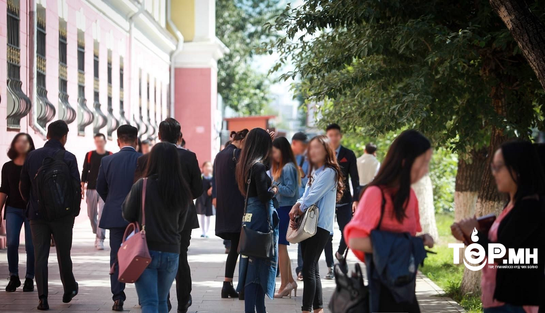 Үйл ажиллагааг нь зогсоосон сургуулиудын 1567 оюутныг бусад сургуульд хүсэлтийнх нь дагуу шилжүүлэн сургана