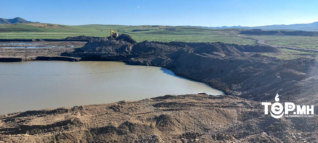 Туул голын онцгой хамгаалалтын бүсэд хууль бусаар ашигт малтмал олборлосон 5 аж ахуй нэгжид эрүүлгийн хэрэг үүсгэжээ
