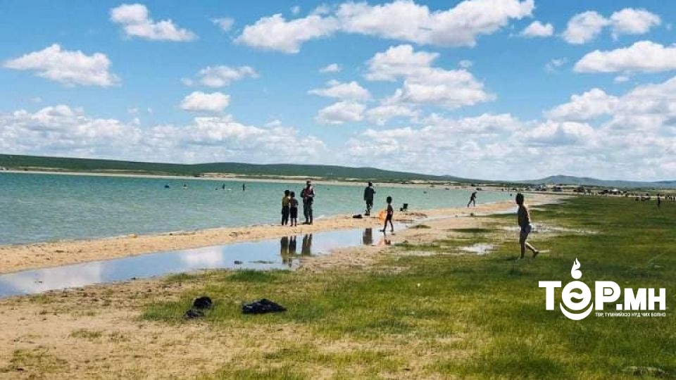 Аврах бүлэг Гүрмийн нууранд үүрэг гүйцэтгэж байна