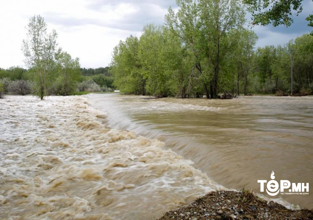 Голуудын усны түвшин үерийн түвшинг 10-30 см даван үерлэж байна