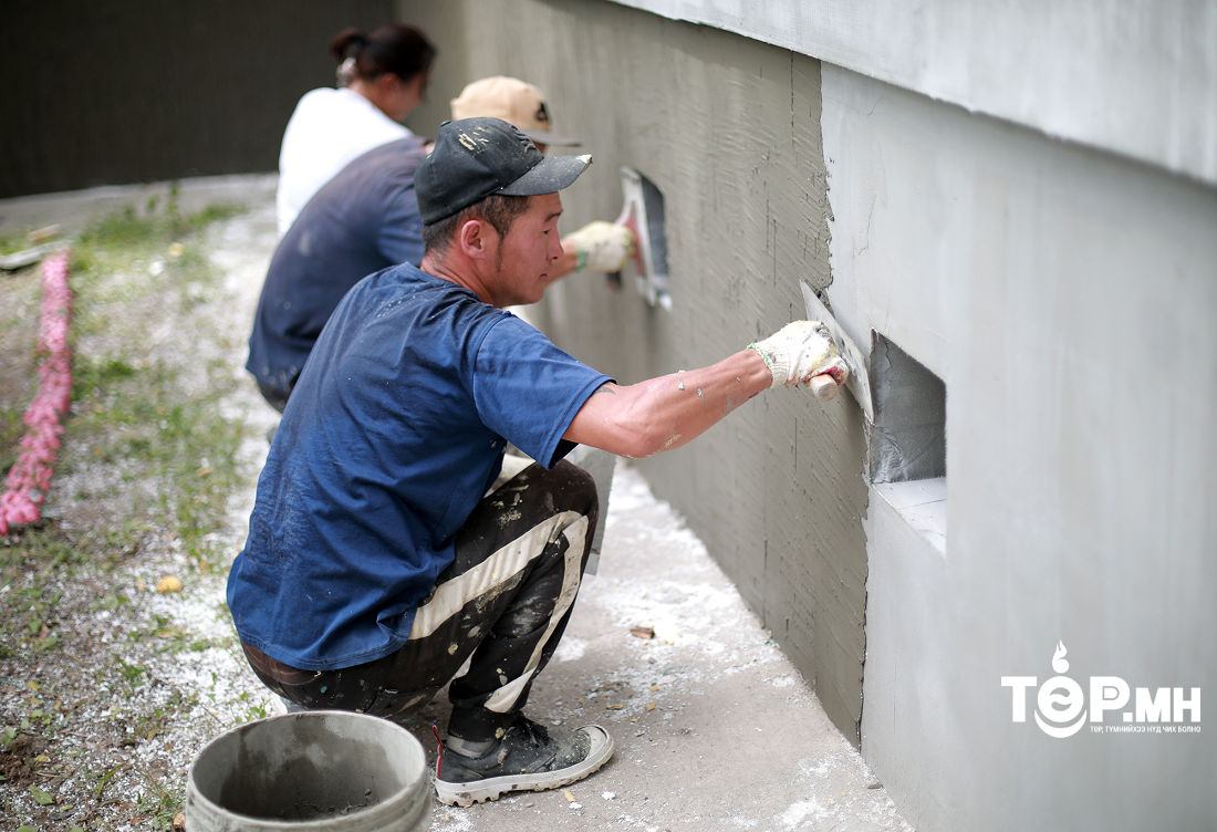 1970-1980 онд баригдсан цэцэрлэг, сургууль, орон сууцанд дулааны алдагдал бууруулах засвар хийж байна