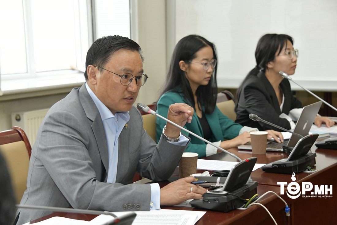 Эрхтэн, эд, эс шилжүүлэн суулгах тухай хуулийн төслийн талаарх ээлжит хэлэлцүүлэг боллоо