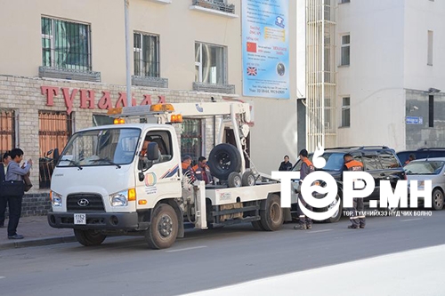 Автомашин ачиж иргэдийг дээрэмддэг ээ хэзээ зогсоох вэ?