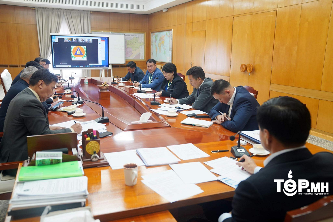 Замын-Үүд-Эрээний боомтоор өдөрт 80 гаруй тээврийн хэрэгсэл нэвтэрч байна