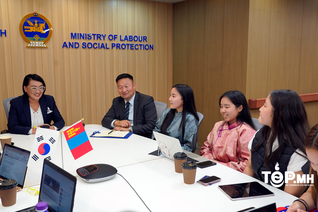 Залуучууд солилцооны хөтөлбөр амжилттай өндөрлөлөө