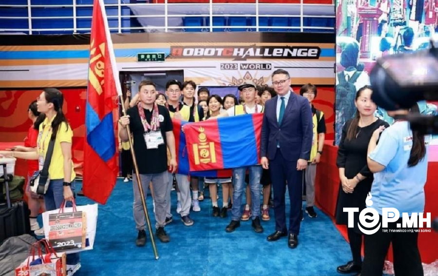 БНХАУ-д болсон роботын тэмцээнээс Монгол сурагчид алт, мөнгөн медаль хүртжээ