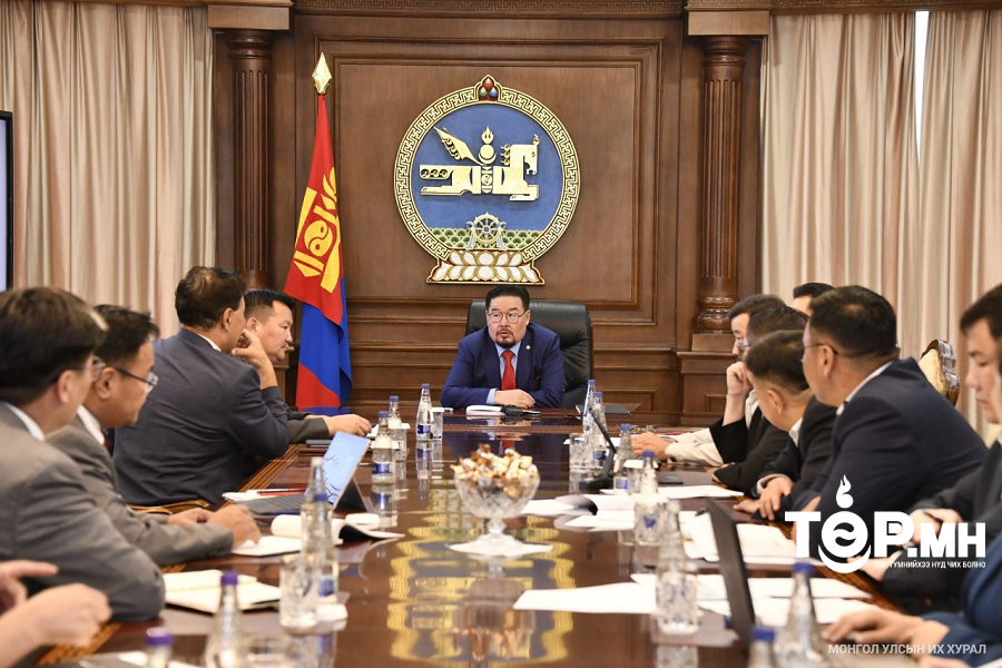 УИХ-ын дарга "Үндсэн хууль"-ийг хэрэгжүүлэх үүрэг өгөв