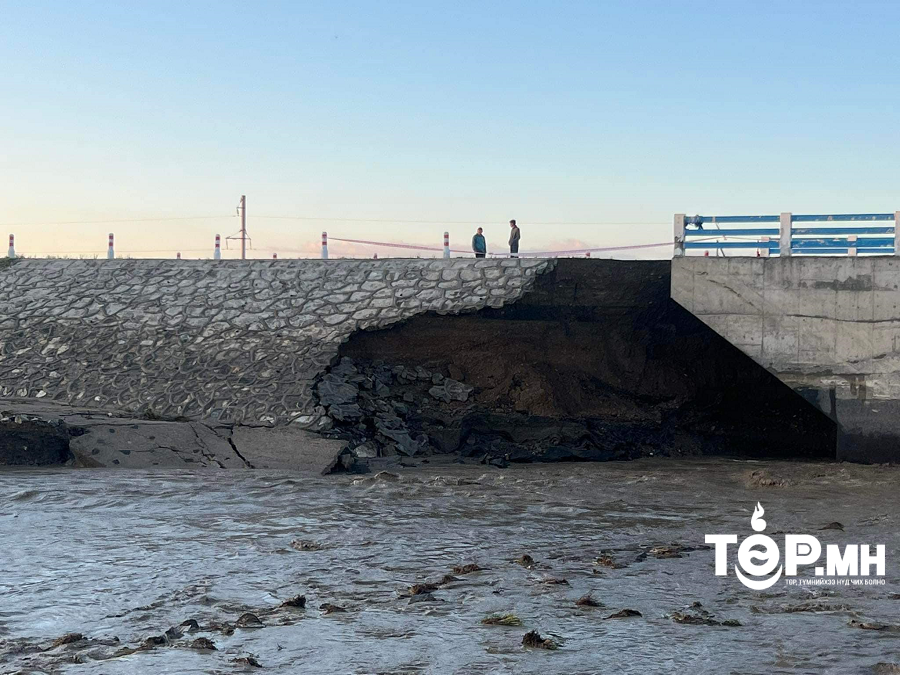 Нарийн гүүрийн хөдөлгөөнийг түр хаасан тул тус чиглэлд зорчихгүй байхыг анхааруулж байна