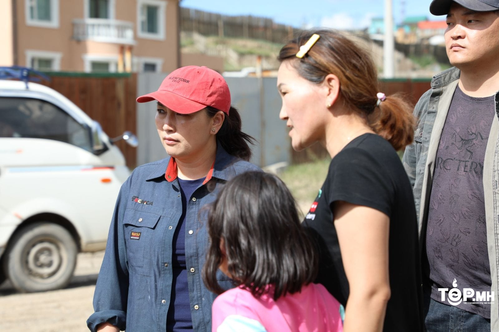 Гамшигт өртсөн иргэдэд сэтгэл зүйн болон нийгмийн халамжийн тусламж үйлчилгээ үзүүлж байна