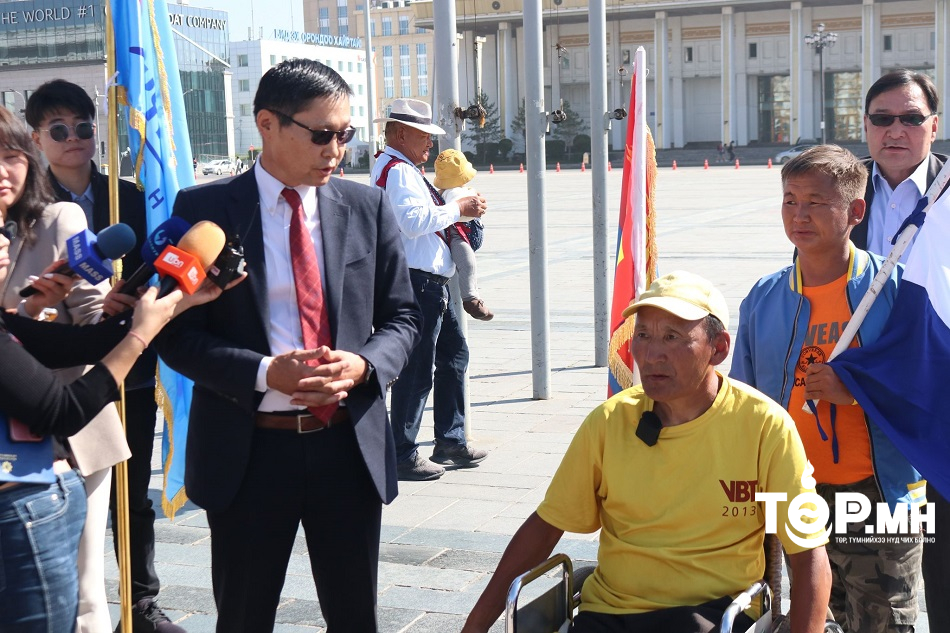 Д.Батхуяг: “Амь эрсдэм” замыг туулж ирлээ. Жолооч нарын хандлага хэцүү байсан