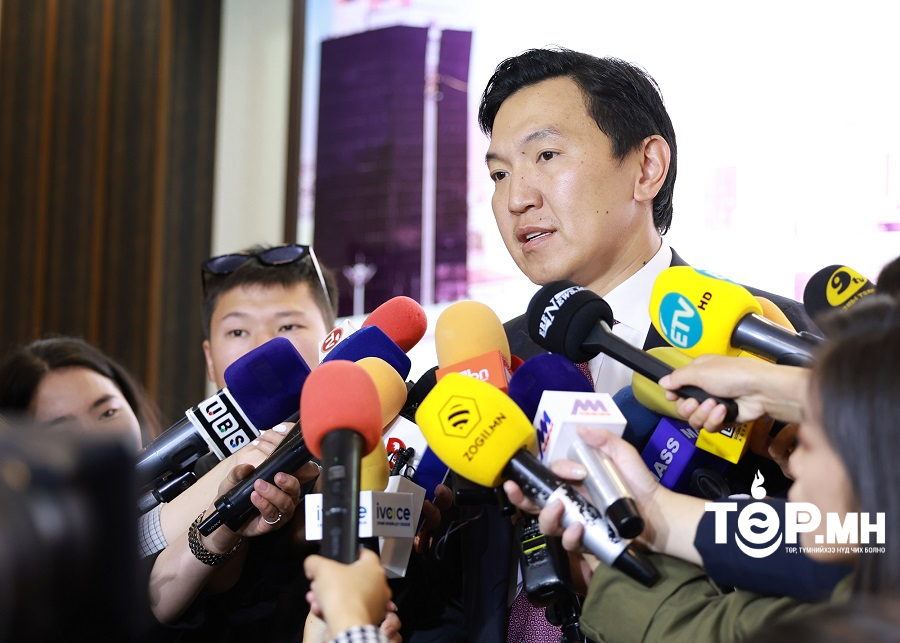 Н.Учрал: Хотын дарга Д.Сумъяабазар олон нийтэд хяналт тавих боломж бүрдүүлсэн