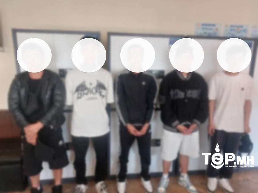 Шөнө ганцаараа явж байгаа хүнийг машиндаа суулгаж, хээр аваачин дээрэмддэг 17-23 насны этгээдүүдийг баривчилжээ