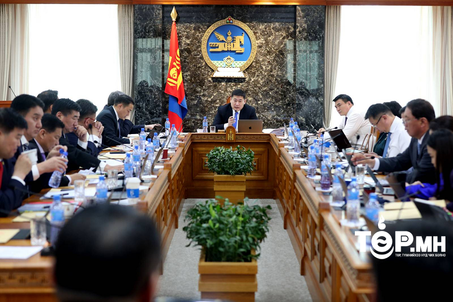 Засгийн газрын ээлжит хуралдаан үргэлжилж байна