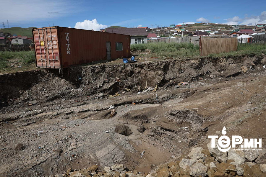 Үерийн эрсдэлтэй бүсэд буусан 3000 орчим айл байна