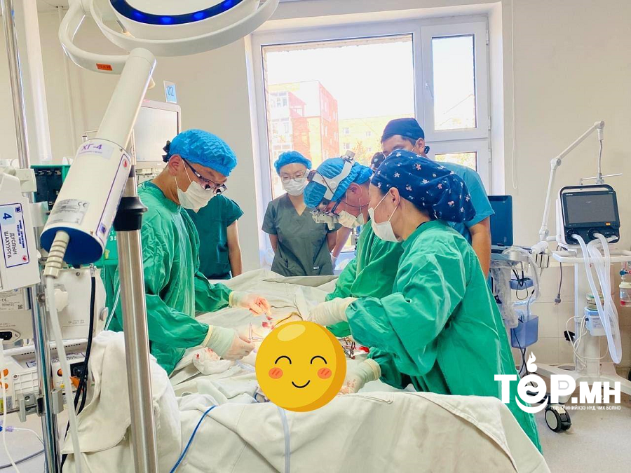 УГТЭ: Экмо баг Артери-Венийн аргаар биеийн гадна хүчилтөрөгчжүүлэх эмчилгээг амжилттай хийлээ