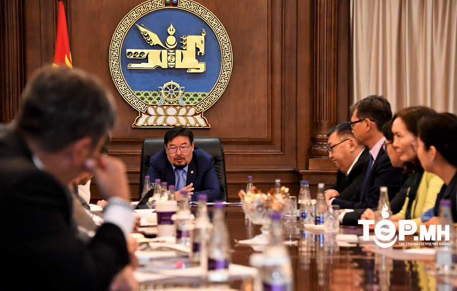 Улс төрийн намын тухай хууль /Шинэчилсэн найруулга/-ийн хэрэгжилтийг эрчимжүүлэх талаар хуульчидтай санал солилцлоо