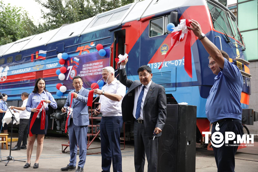 "Улаанбаатар төмөр зам" ХНН таван илчит тэргээр паркаа шинэчлэв