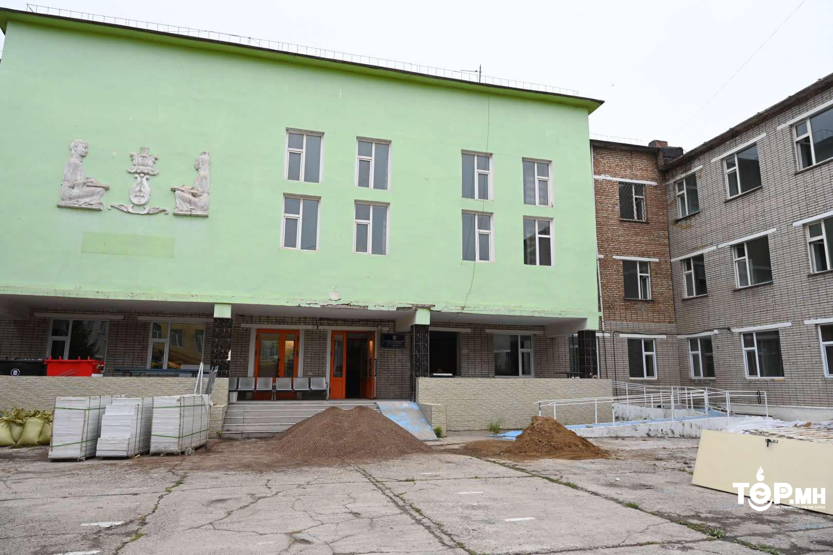 НЕБ-ын 29 дүгээр сургуулийн их засварын ажлын явц 60 хувьтай үргэлжилж байна