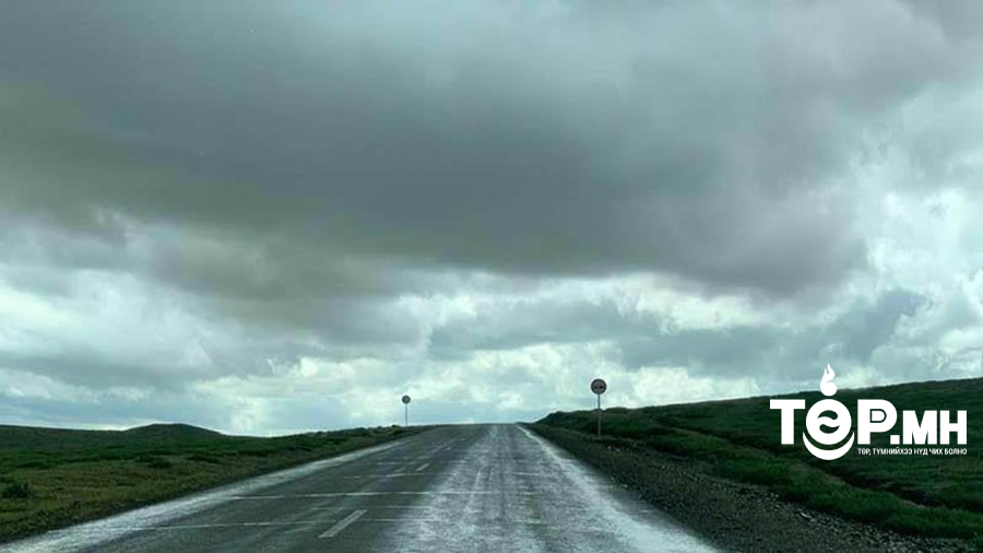 Нутгийн төв болон зүүн хэсгээр дуу цахилгаантай аадар бороо орох тул сэрэмжтэй байхыг анхааруулж байна