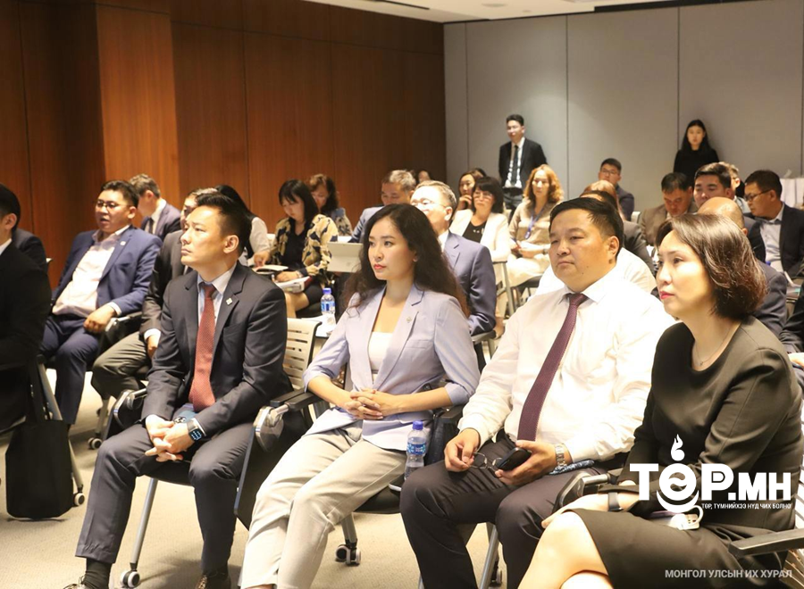 Эдийн засгийн байнгын хорооны гишүүд Санхүүгийн зохицуулах хорооны үйл ажиллагаатай танилцлаа