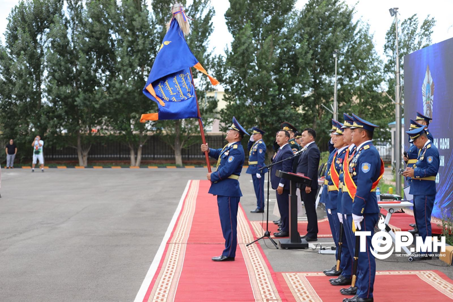 Өмнөговь аймгийн Онцгой байдлын газрыг “Цэргийн гавьяаны одон”-оор шагналаа