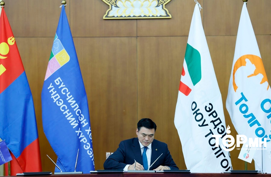 С.АМАРСАЙХАН: Говийн бүсийг тогтвортой хөгжүүлэх гурван талт хамтын ажиллагаа эхэллээ