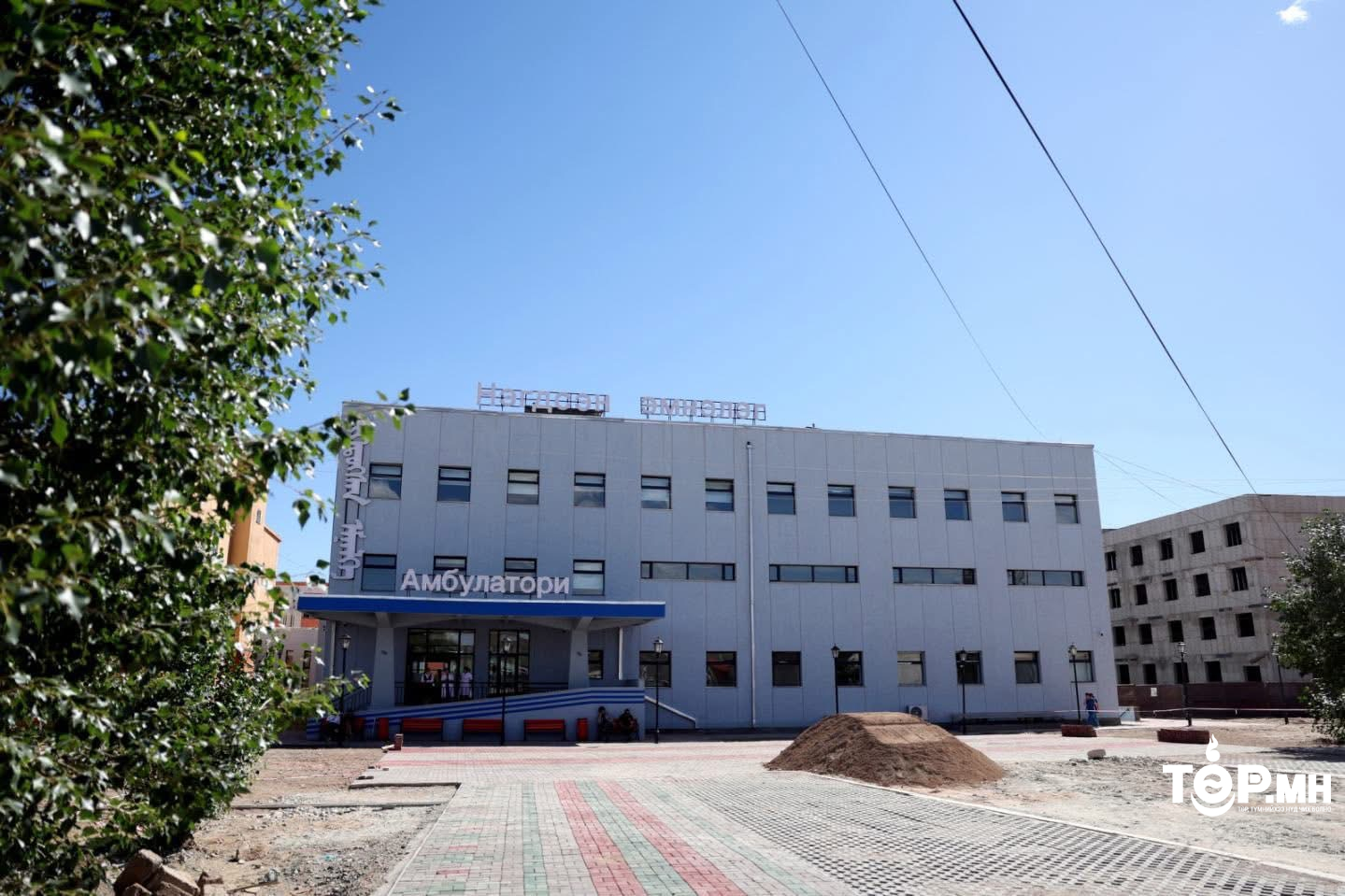 Баянхонгор аймаг улсын жишиг амбулаторитой боллоо