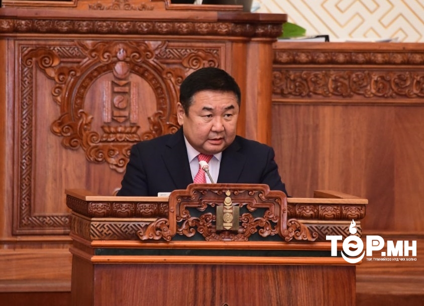 Д.Ганбат: Ардчилсан нам хоорондоо ярьж байгаад удахгүй хэл амаа олчихно оо