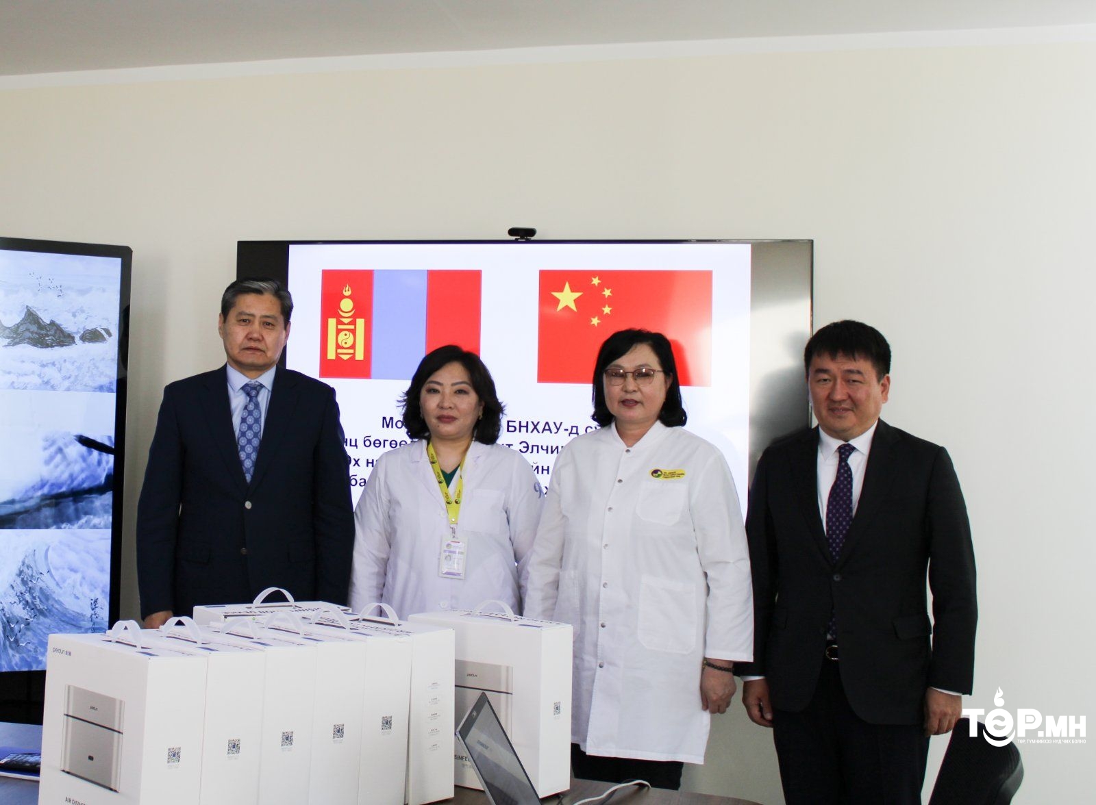 ЭНЭҮТ томуугийн вирус, агаар дахь бактерийг 99 хувь ариутгаж, хорт хий бууруулах төхөөрөмжтэй болжээ